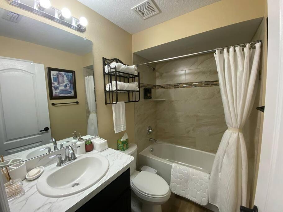 スプリングヒル Sundance' Acres *Brand New House*With Hot Tubヴィラ エクステリア 写真