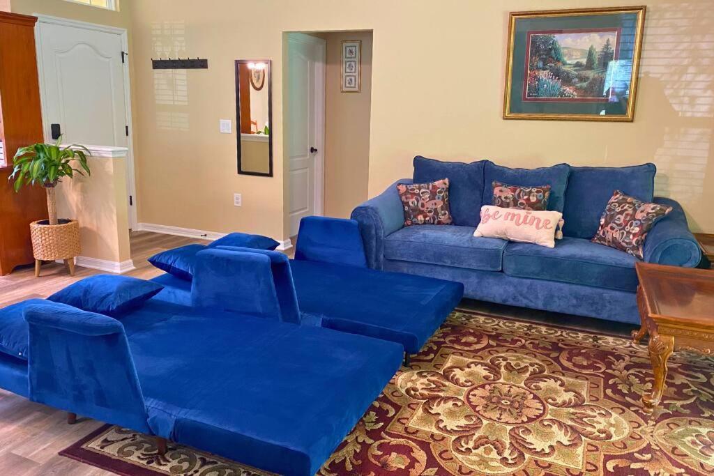 スプリングヒル Sundance' Acres *Brand New House*With Hot Tubヴィラ エクステリア 写真